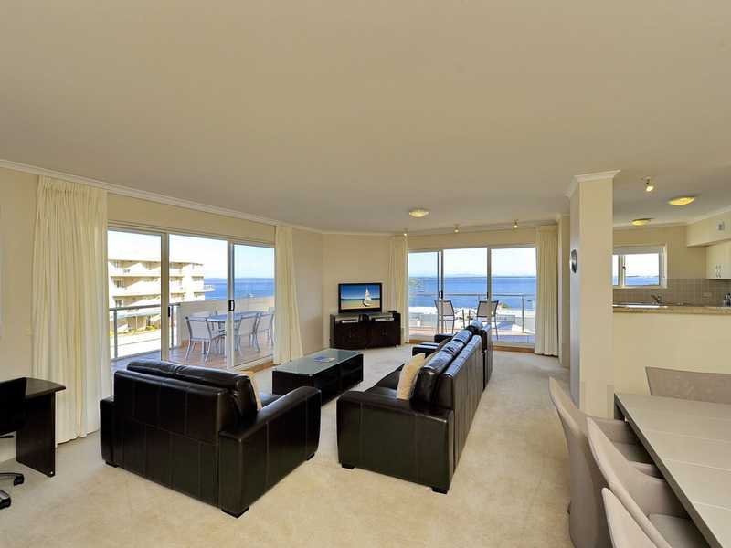 302/2 Messines Street, Shoal Bay, NSW, 2315 Apartment Sold on 21 04