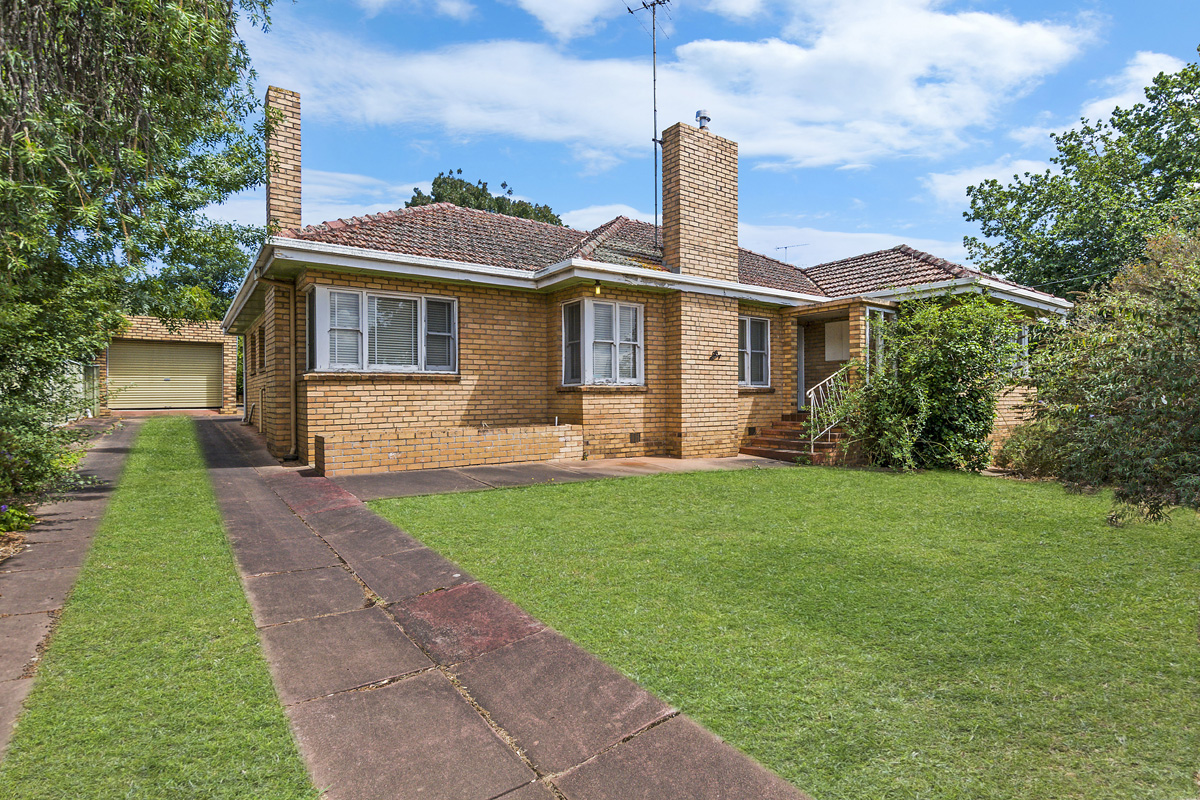 98 Ballarat Rd, Hamilton, VIC, 3300 Property Profile RateMyAgent