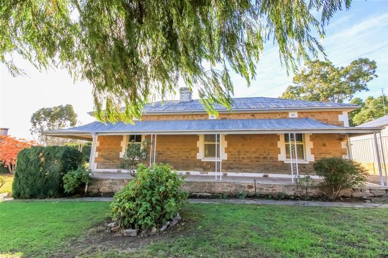 19 Sturt St, Angaston, SA, 5353 House Sold on 09 11 2017 RateMyAgent