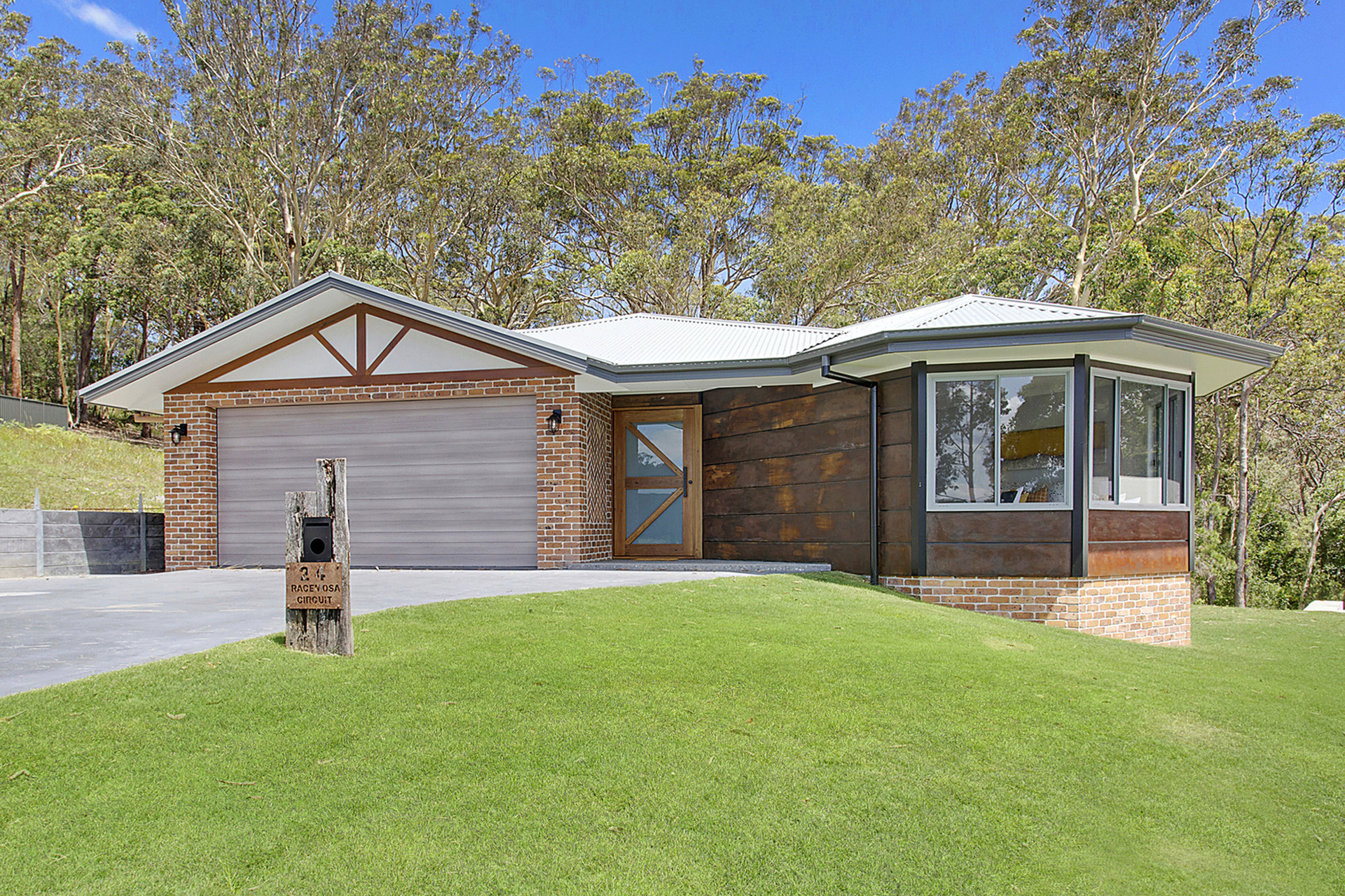 24 Racemosa Circuit, South West Rocks, NSW, 2431 Property Profile