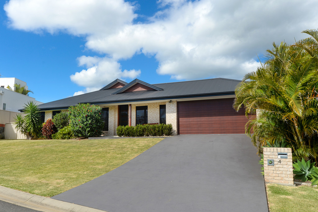 4 Waverider Cove, Safety Beach, NSW, 2456 Property Profile RateMyAgent