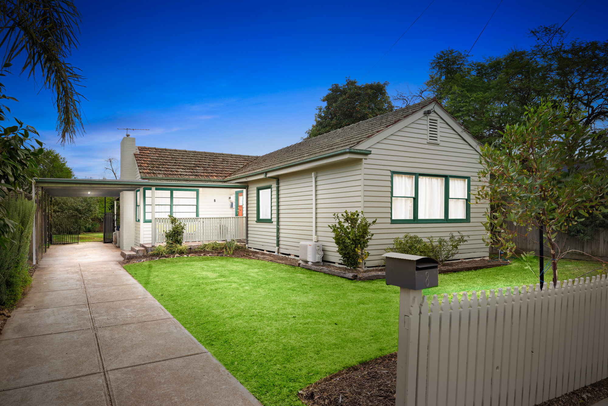 8 Scotsburn Grove, Werribee, VIC, 3030 Property Profile RateMyAgent