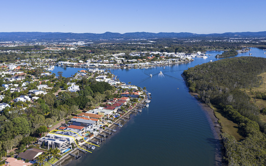 7134 Marine Dr E, Hope Island, QLD, 4212 Property Profile RateMyAgent