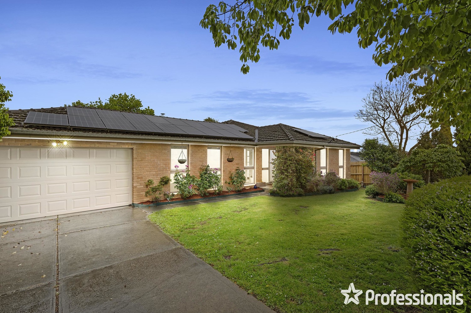14 Old Kent Road, Mooroolbark, VIC, 3138 Property Profile RateMyAgent