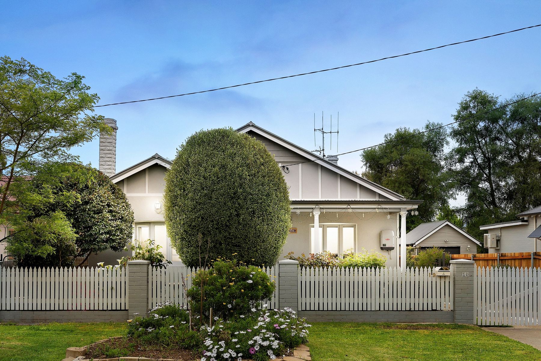 19 Park St, Queanbeyan, NSW, 2620 Property Profile RateMyAgent