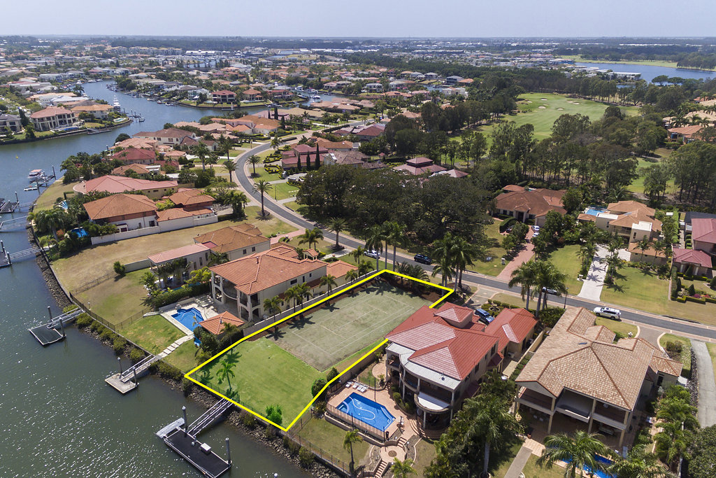3122 Riverleigh Drive, Hope Island, QLD, 4212 Property Profile