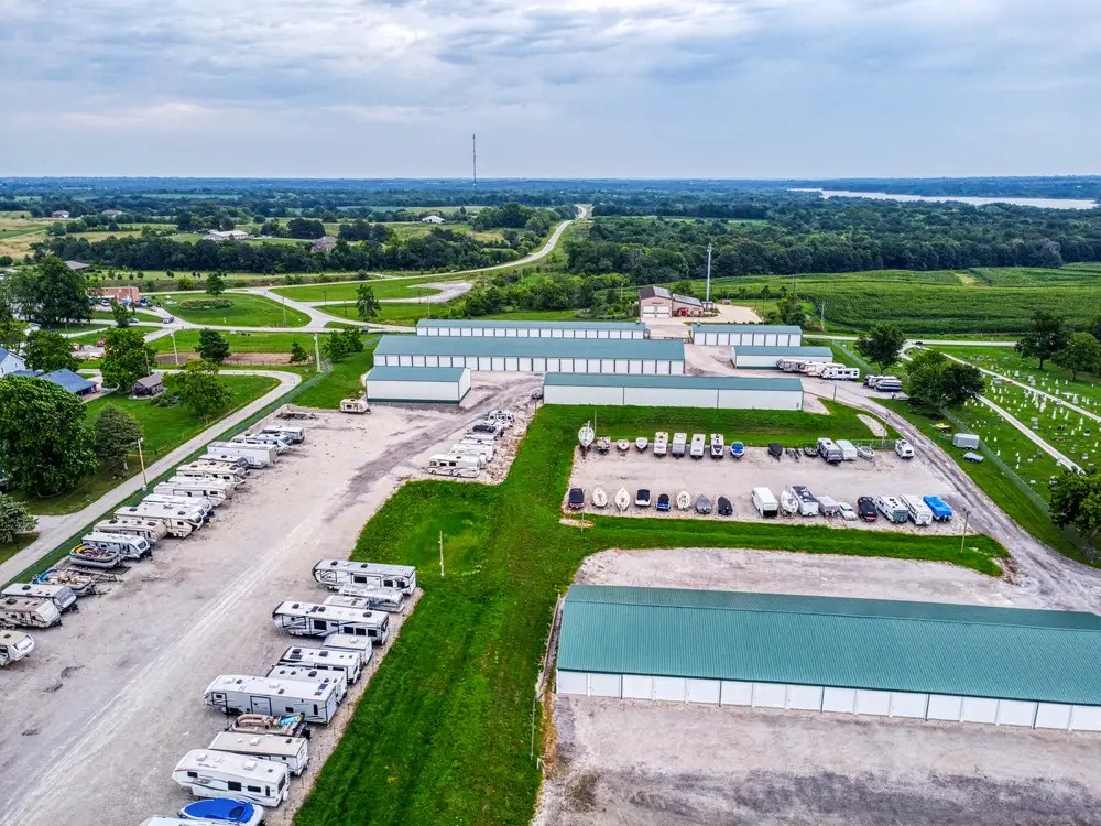 Affordable Fleet Parking Smithville, Kansas City MO, Missouri