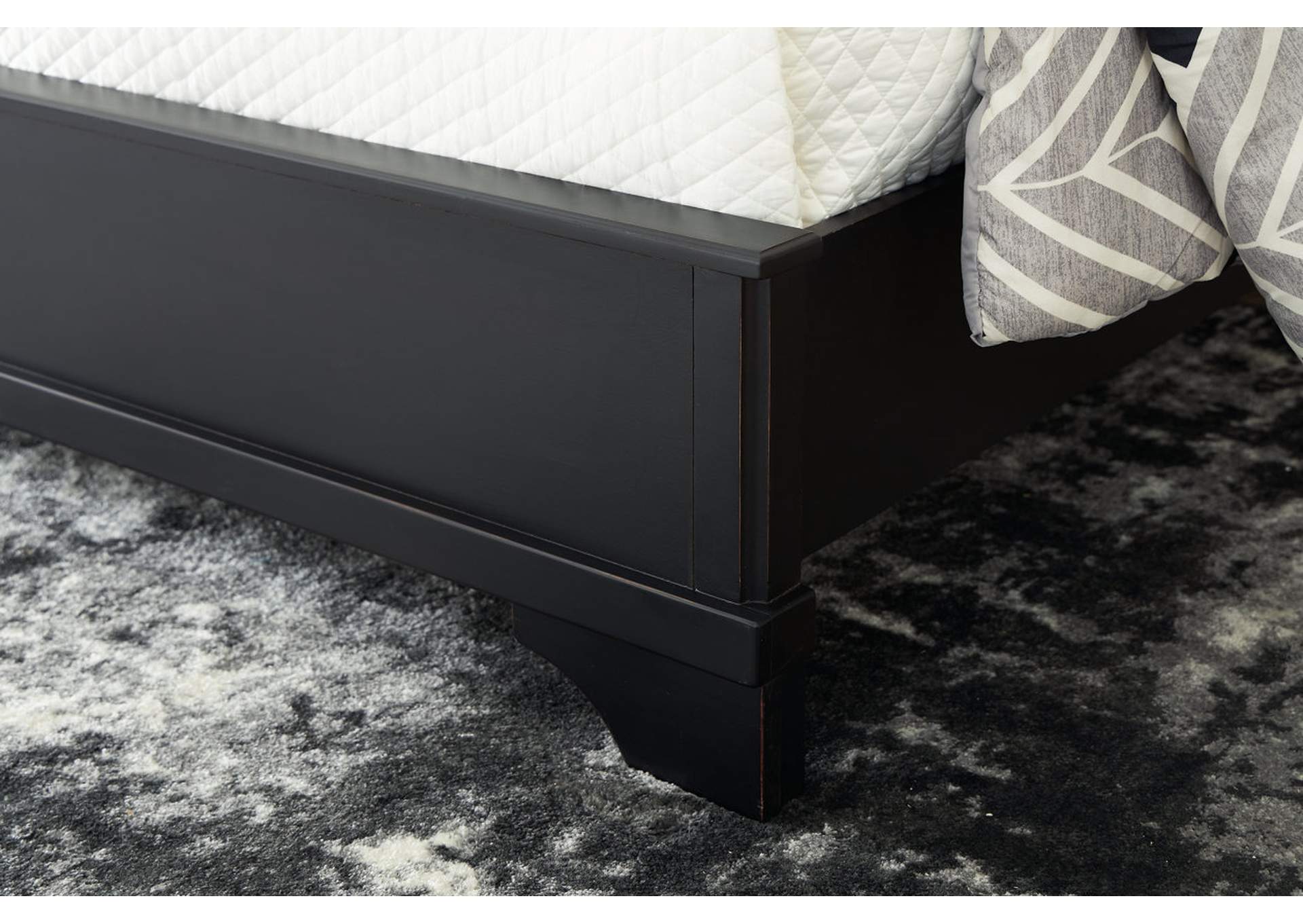 Chylanta King Sleigh Bed
