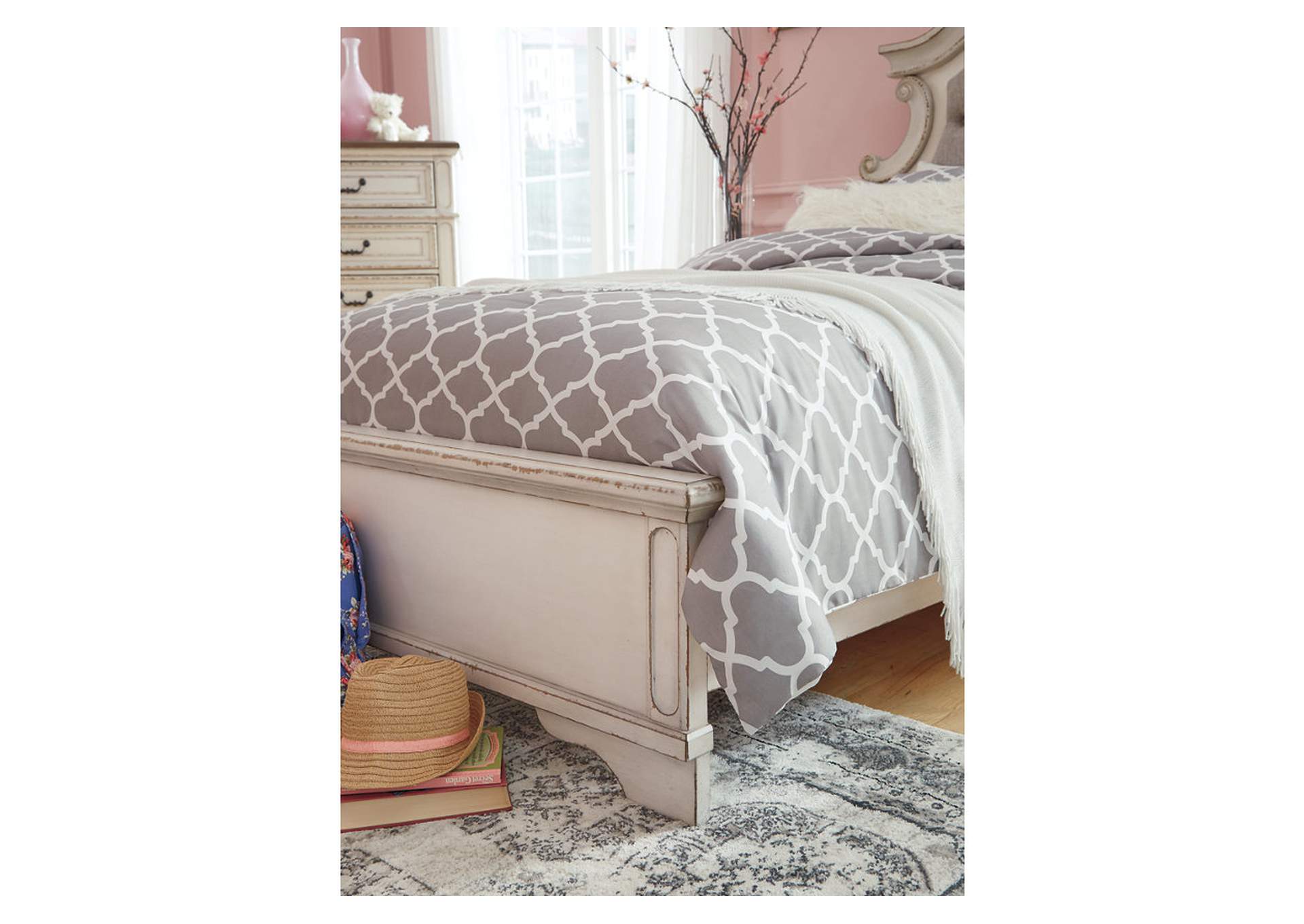 Realyn King Upholstered Panel Bed