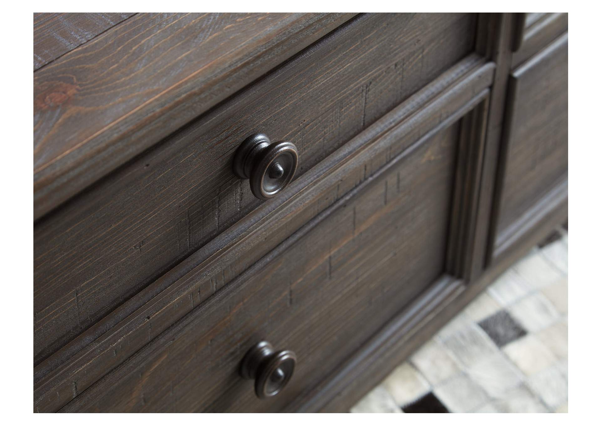 Wyndahl Coffee Table with Lift Top