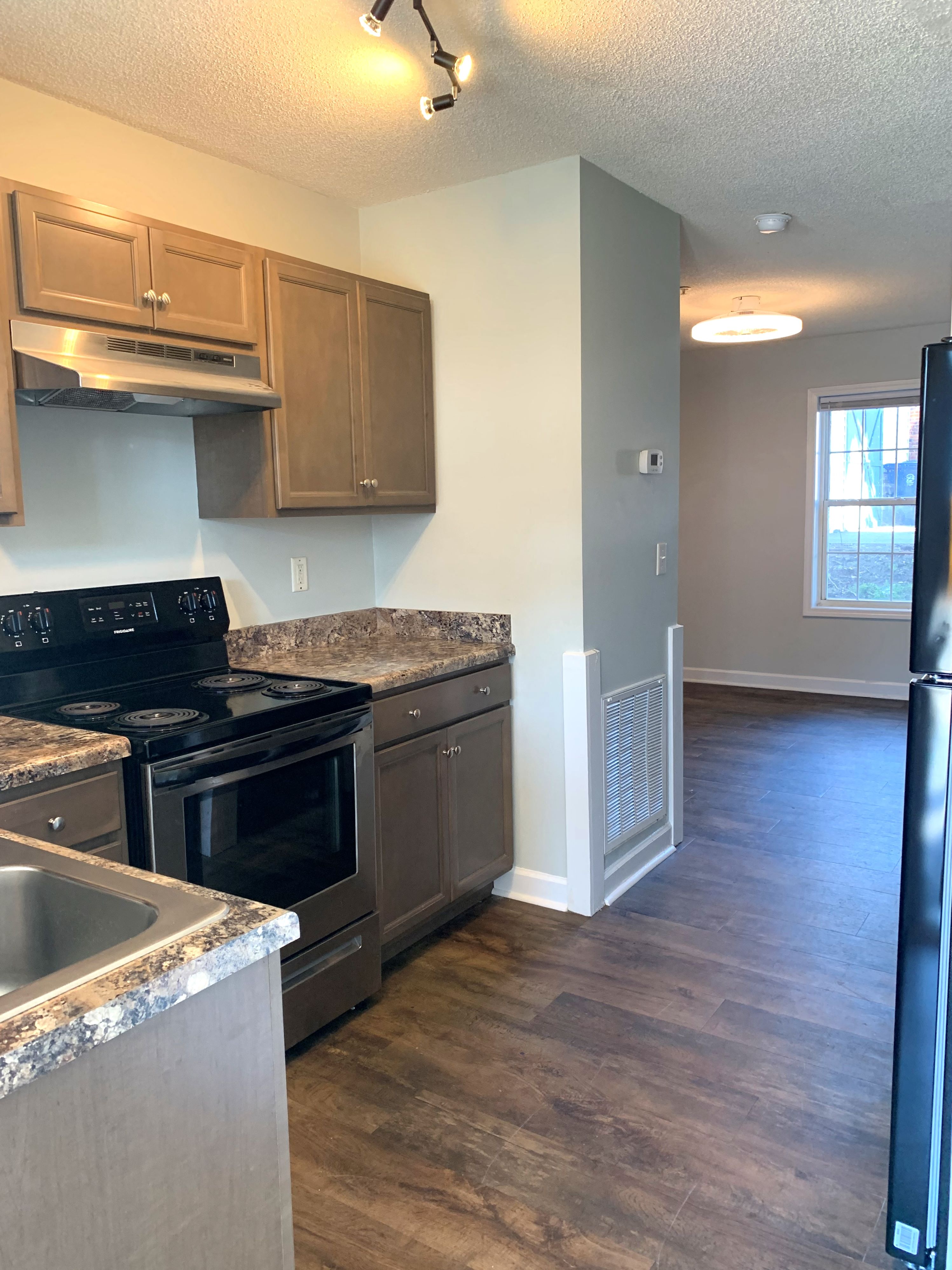 211 Red Cross St. Apartment 1F Portland, Maine