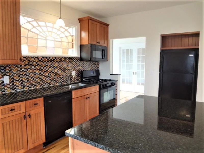 65 Pine Street Apartment 1 Portland, Maine