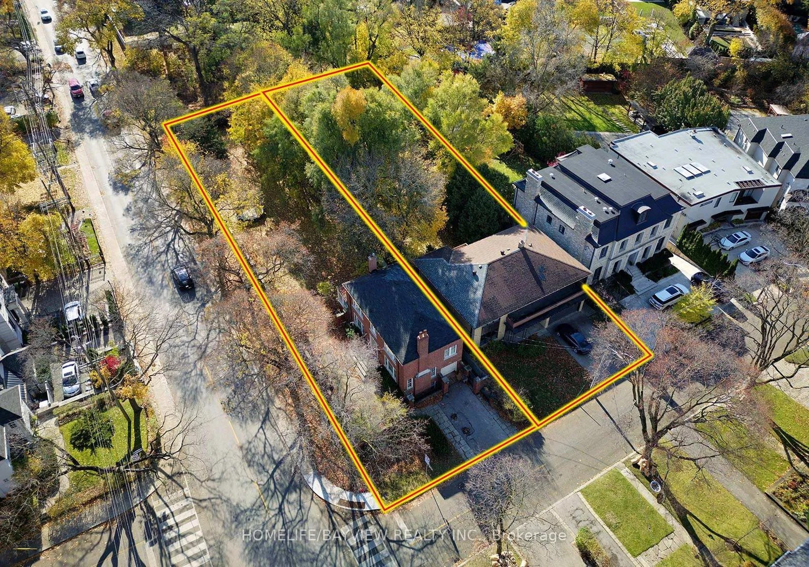 35 Hawarden Crescent For Sale