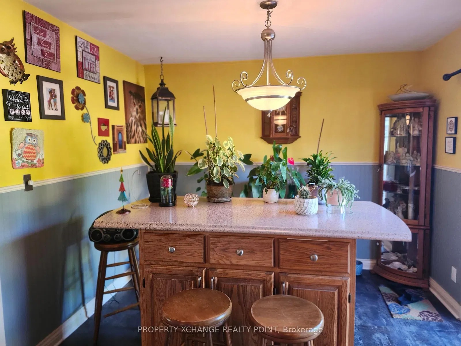 MLS Listing X8444930 for 5180 Slater Avenue, Niagara Falls