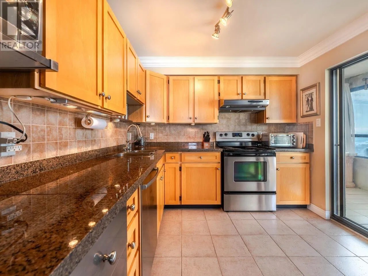 1701 615 Belmont Street, New Westminster BC For Sale HonestDoor