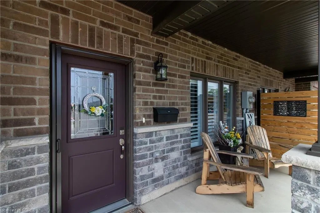 4 Brookfield Lane, Simcoe House for Sale Faris Team