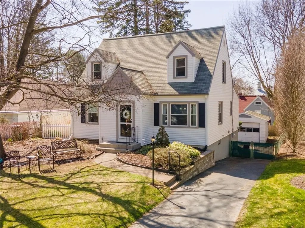 117 Astor Dr Drive, Brighton, NY 14610 Holly Creek Homes