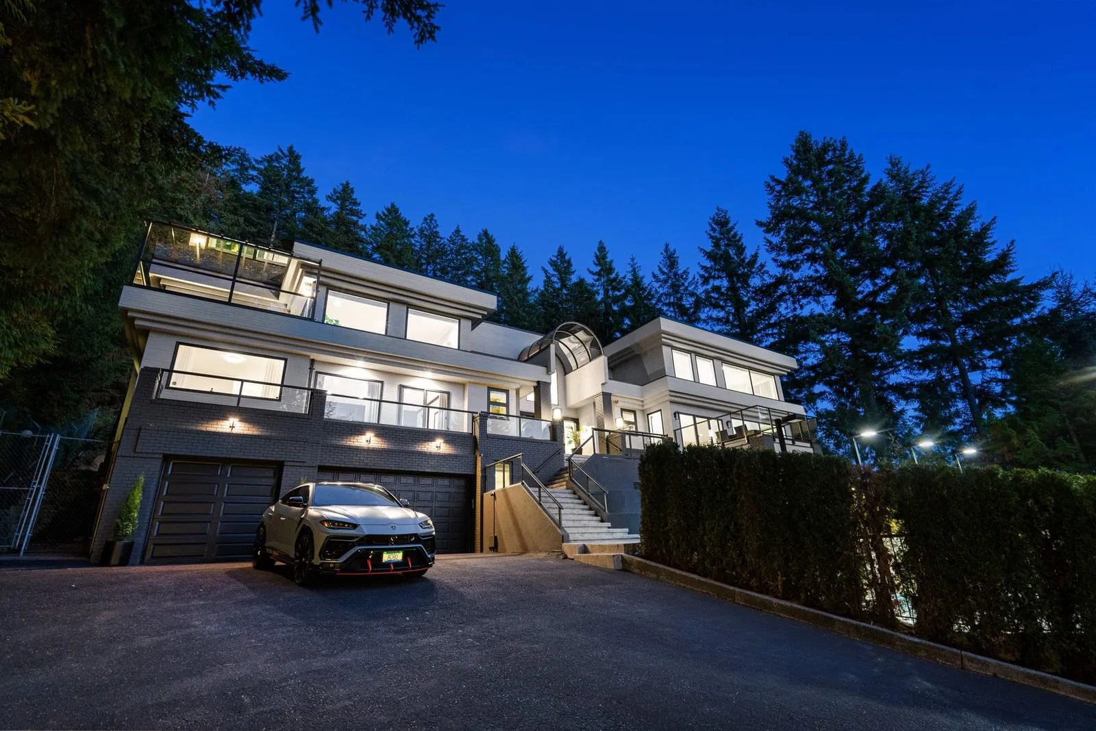 4556 Woodgreen Drive, West Vancouver, British Columbia Sotheby's