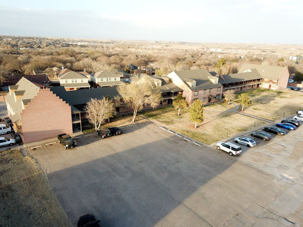Cambridge House Apartments Marketplace