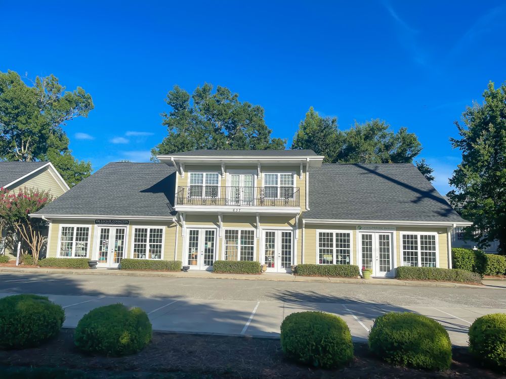 The Oaks at Bellamy Ave Marketplace