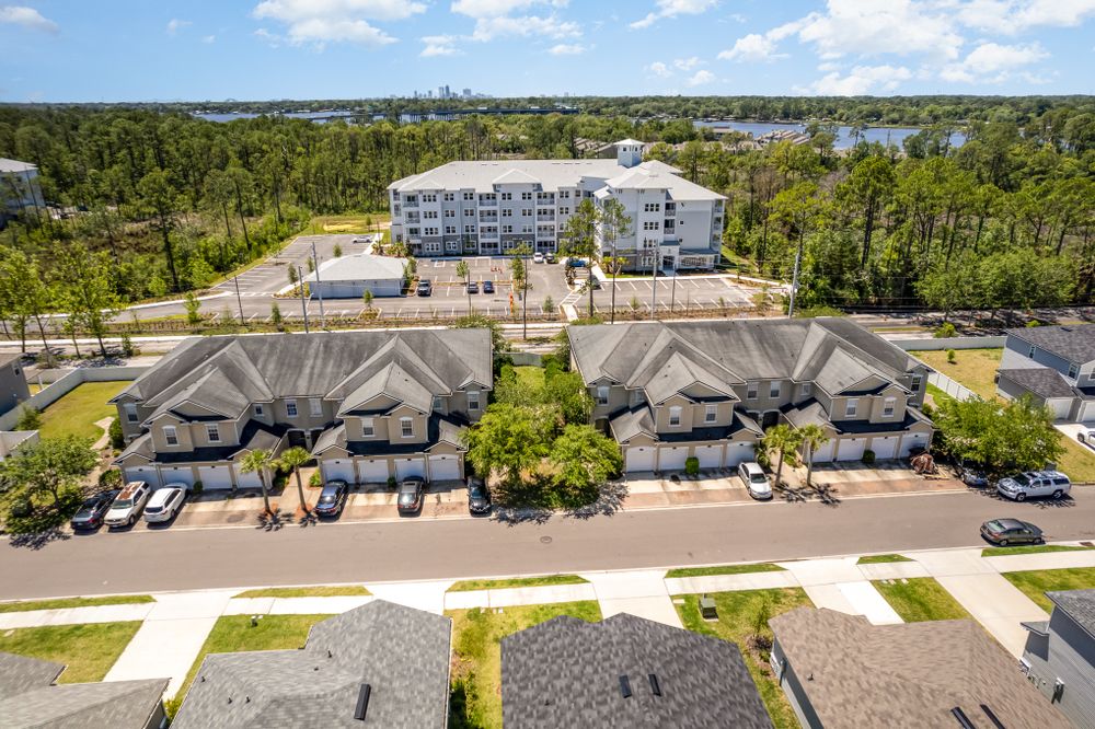 Heron Cove Apartments Marketplace