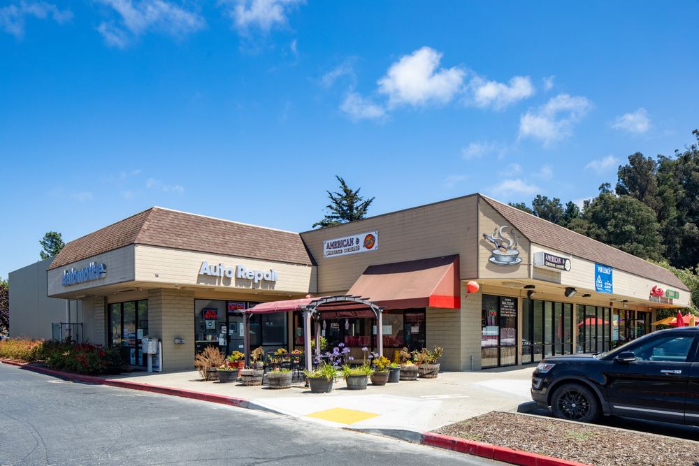 Prunedale Shopping Center Marketplace