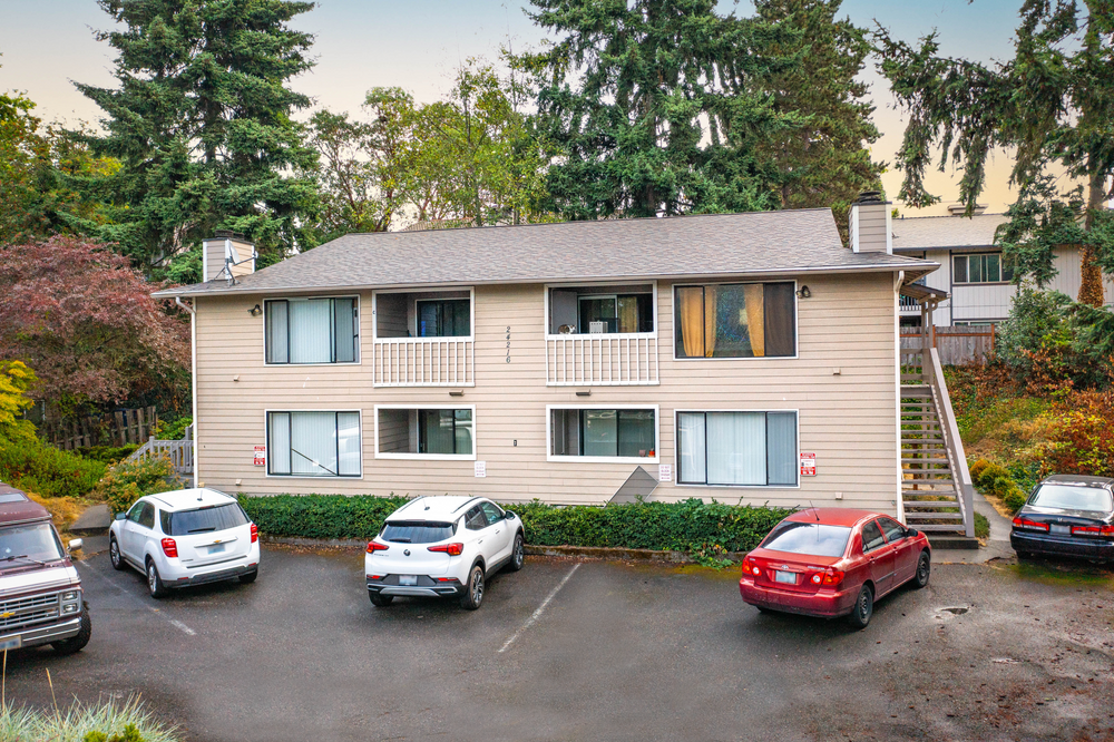 Des Moines 4Plex Marketplace