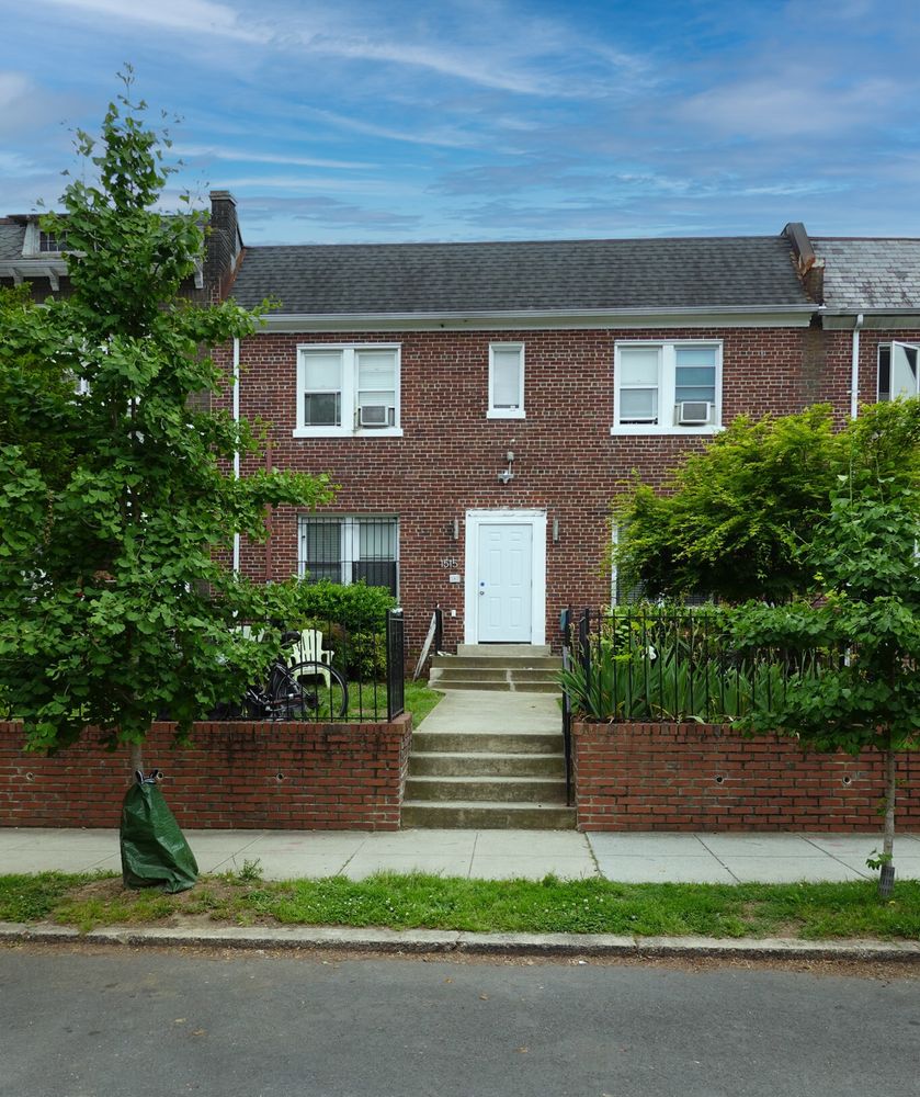 4 Unit Multifamily Building Marketplace