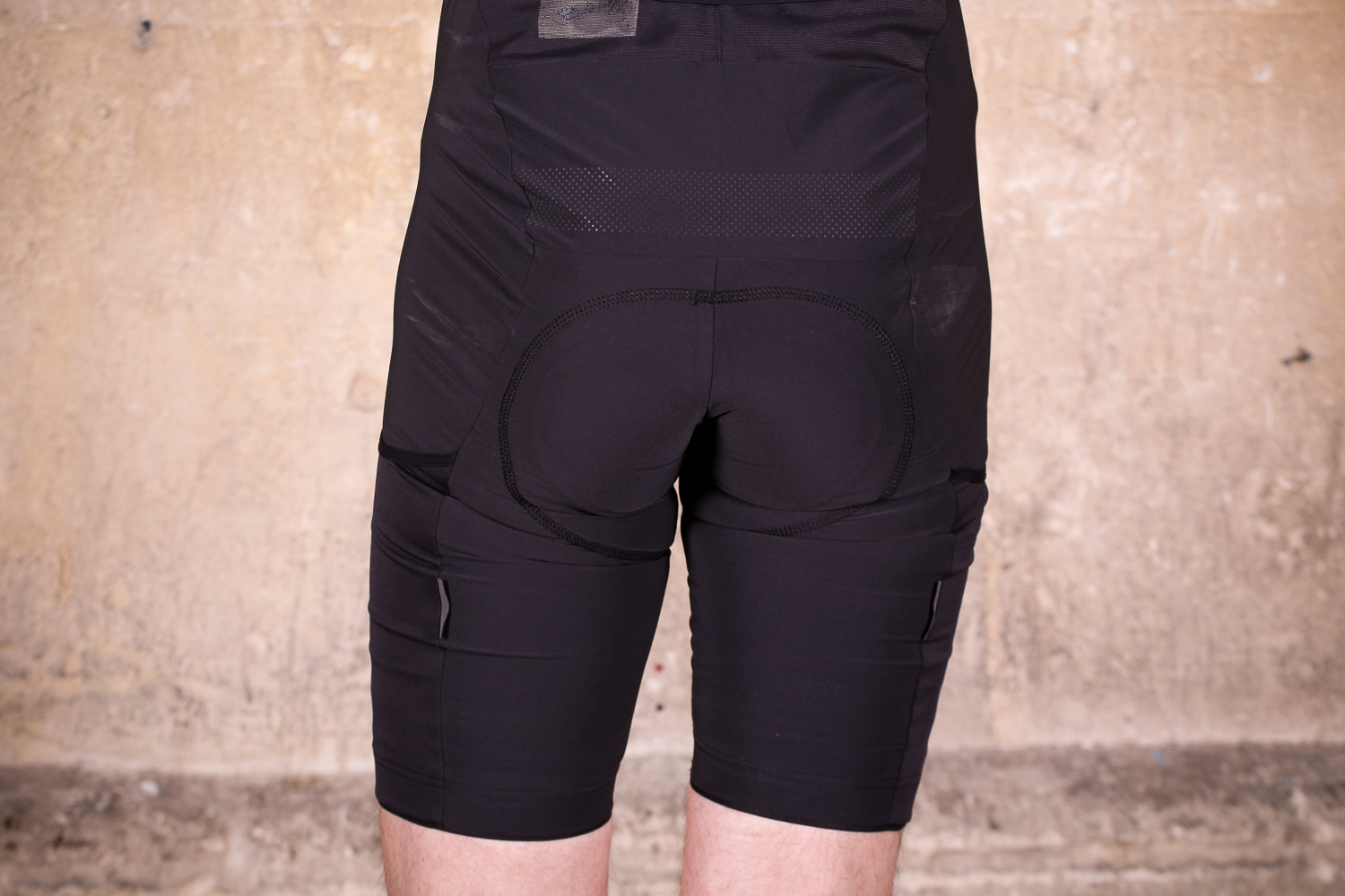 Review Rapha Cargo Bib Shorts road.cc
