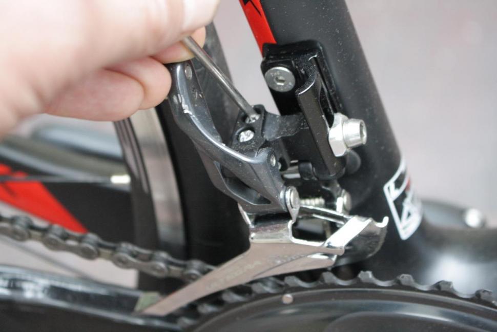 Bicycle Chain Keeps Coming Off BICYLEC