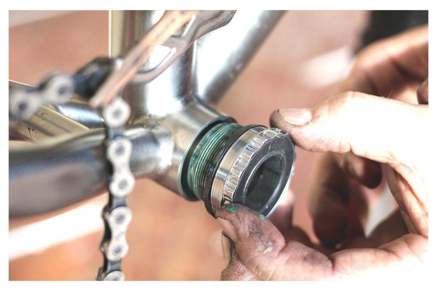 Bottom brackets get the insider info on your bike's beefiest bearing