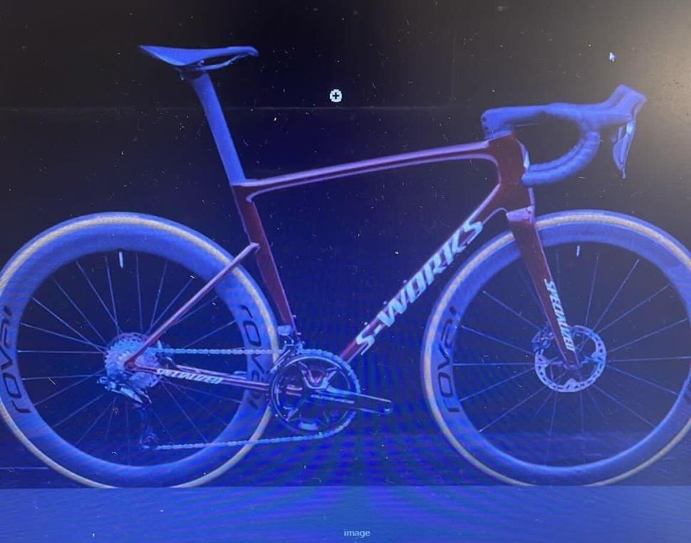 New Specialized road bike leaked with unique oversized head tube — is