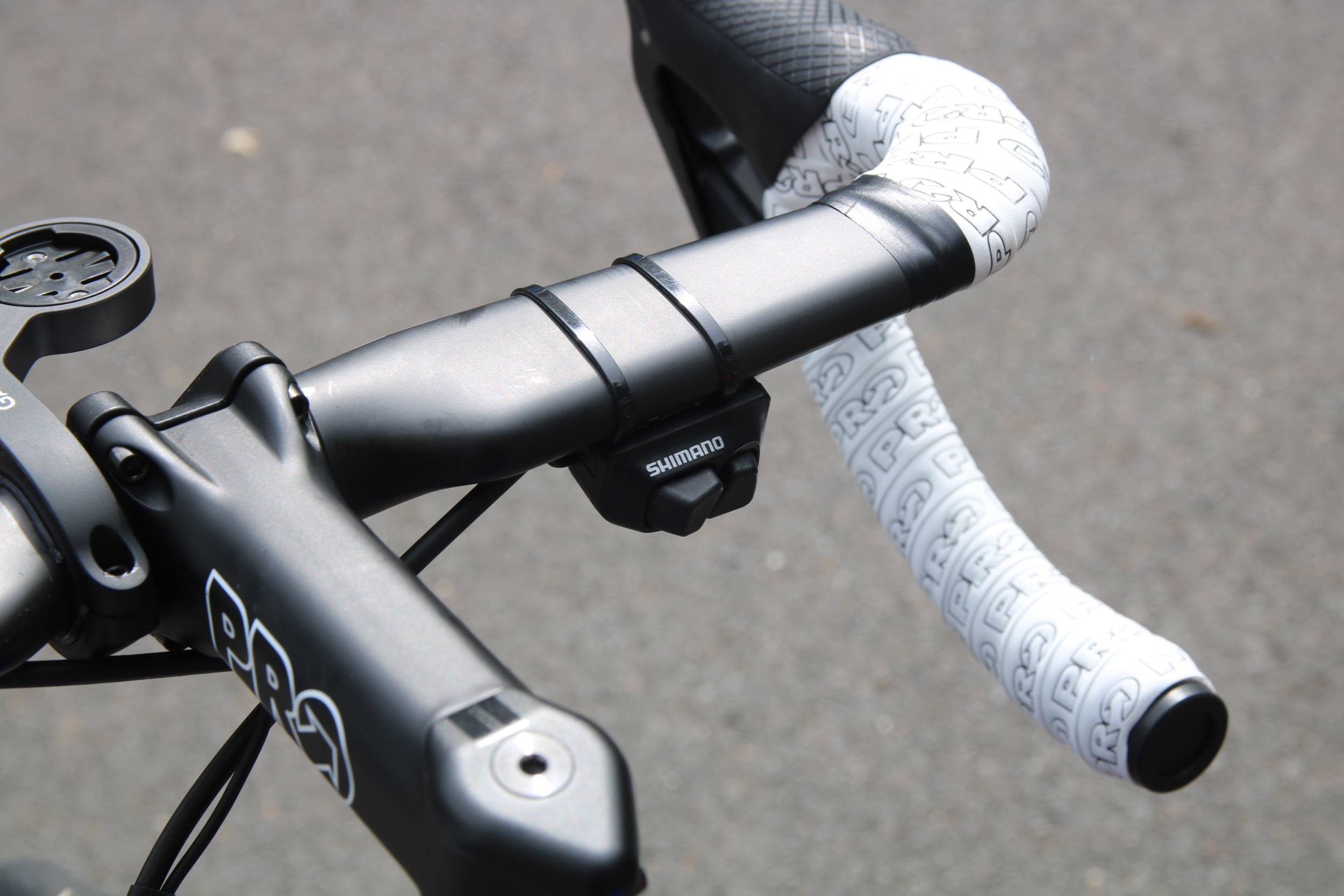 Top Tech Trends from the 2017 Tour de France disc brakes, aero, wider