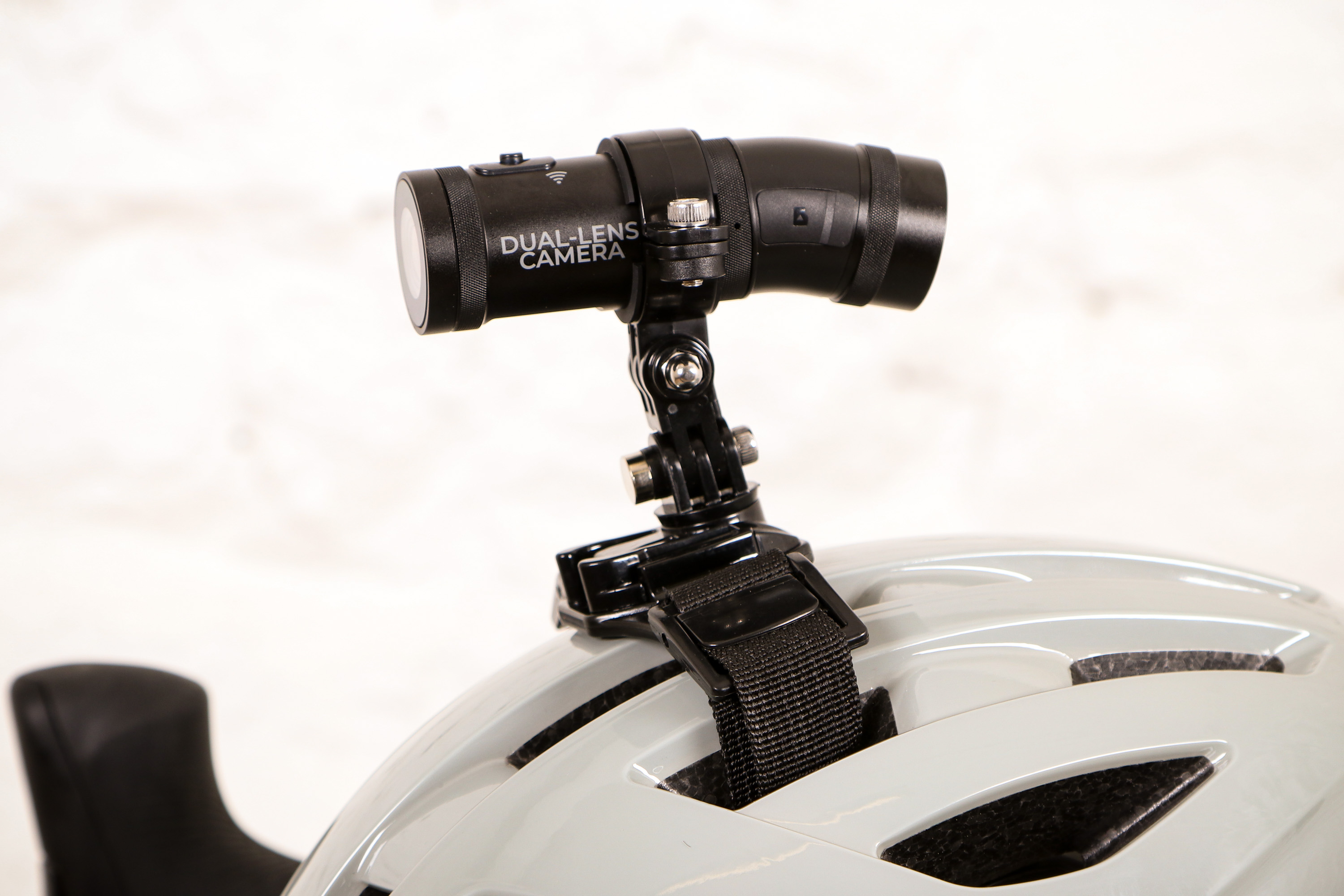 Review Techalogic DC1 Dual Lens Helmet Camera road.cc