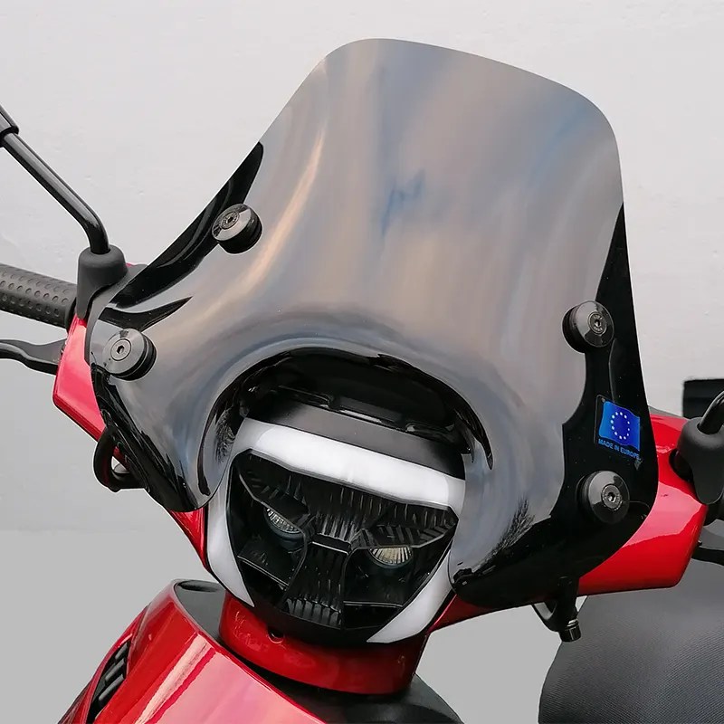 Roger Styling - Laag Zwart Windscherm Voor Piaggio Zip | Roger Trading - De Beste Vespa & Piaggio Specialist