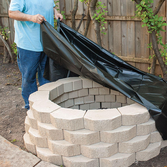 SMARTPOND Pond Liner 7' x 10' PVC Plastic Black 52517 RONA