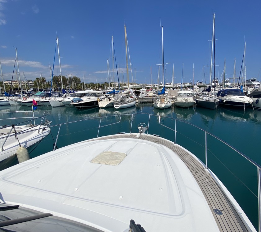 Location bateauamoteur Bénéteau Antares 42 Fly à SaintLaurentduVar