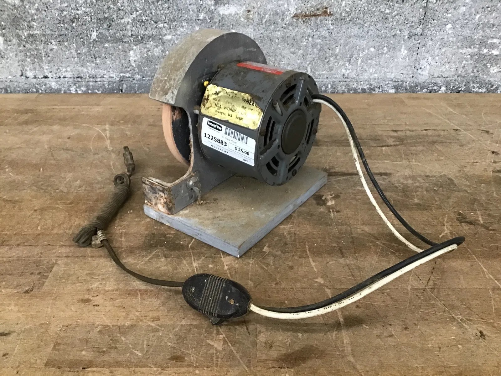 Art Glass Wheel Second Use Building Materials and Salvage Retail