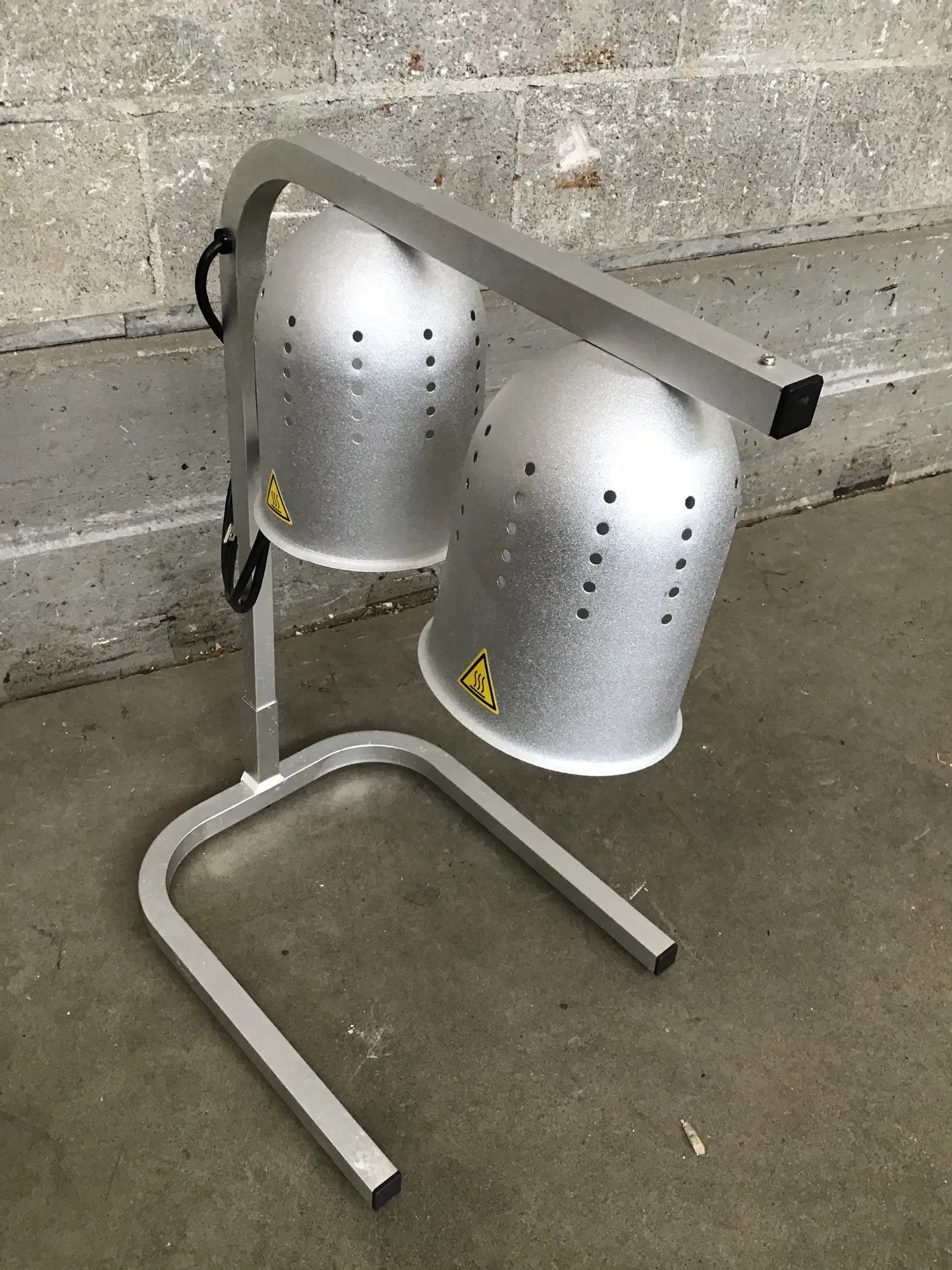 Avantco Two Bulb Heat Lamp Second Use Building Materials and Salvage