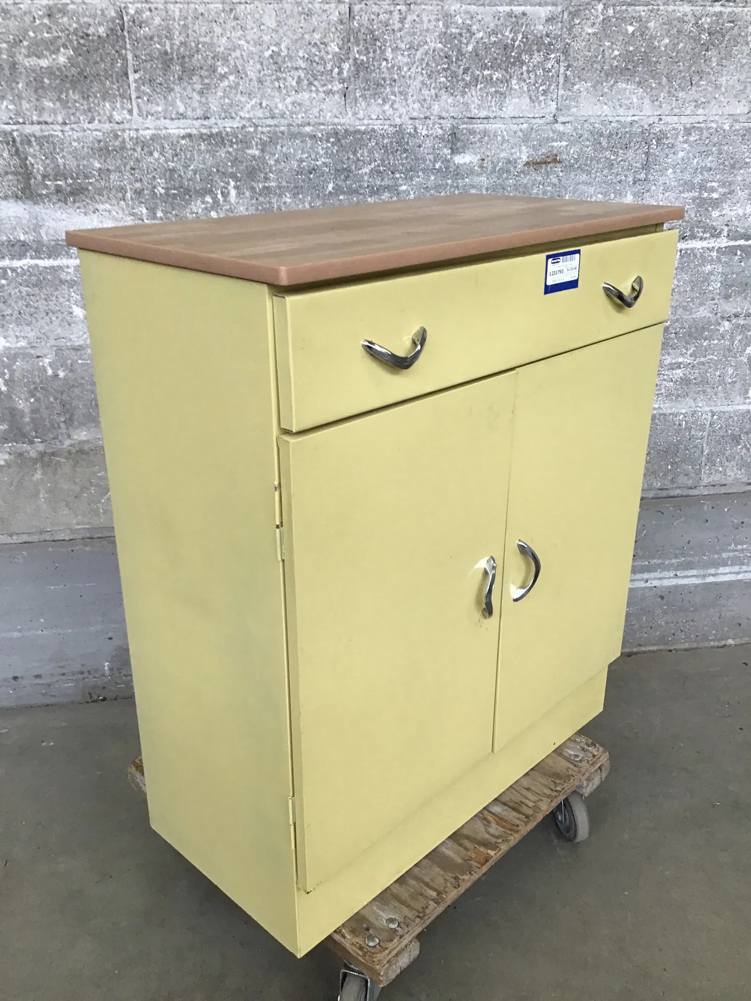 Mustard Steel Base Second Use Building Materials and Salvage