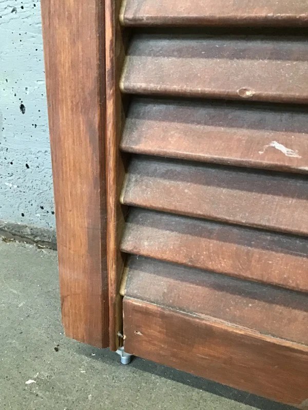 24″ Louvered BiFold Door Second Use Building Materials and Salvage