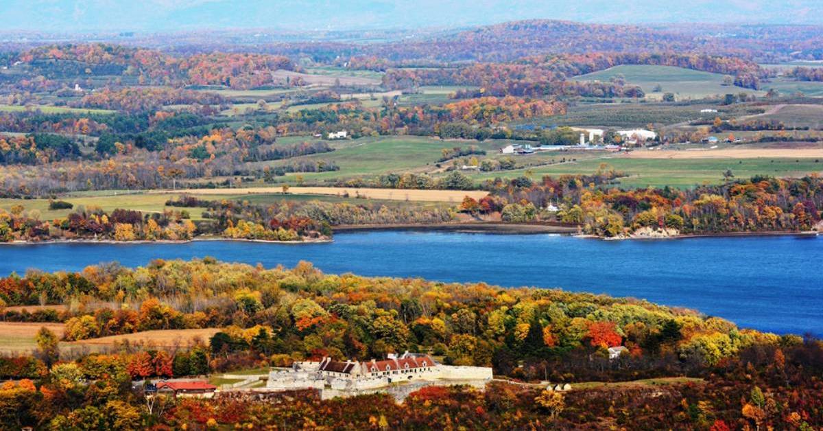 MustSee Fall Attractions Near Lake Insider Secrets