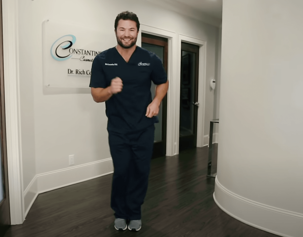 Handsome dentist is in the spotlight for his smoking hot dance moves