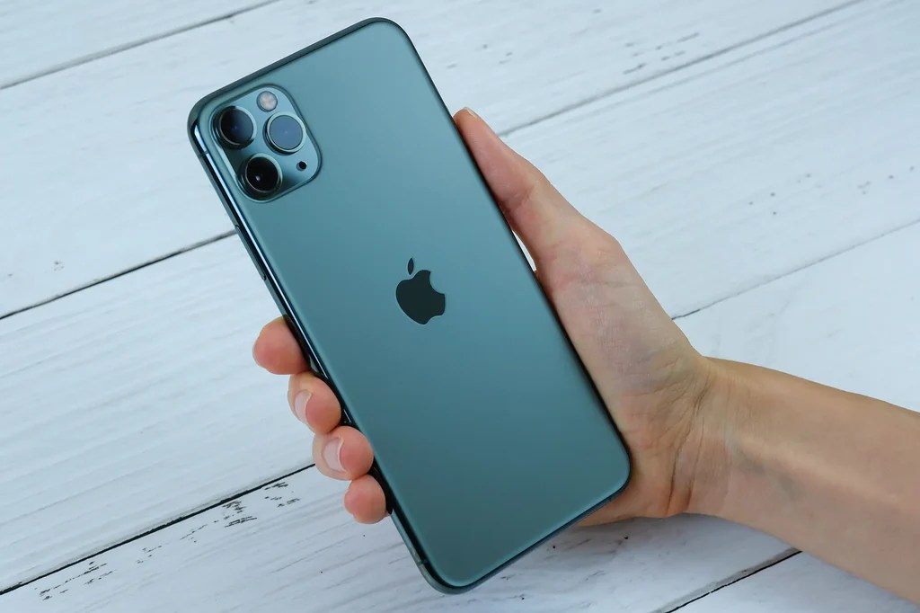 How to Avoid EMF Radiation from Your Cell Phone (iPhone 14 Series incl