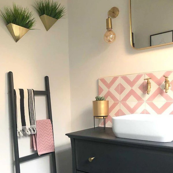Yes, it can be quite challenging, tiny bathrooms present the perfect opportunity to go bold and express your creativity. 50 Small Bathroom Shower Ideas Increase Space Design Ideas Industville