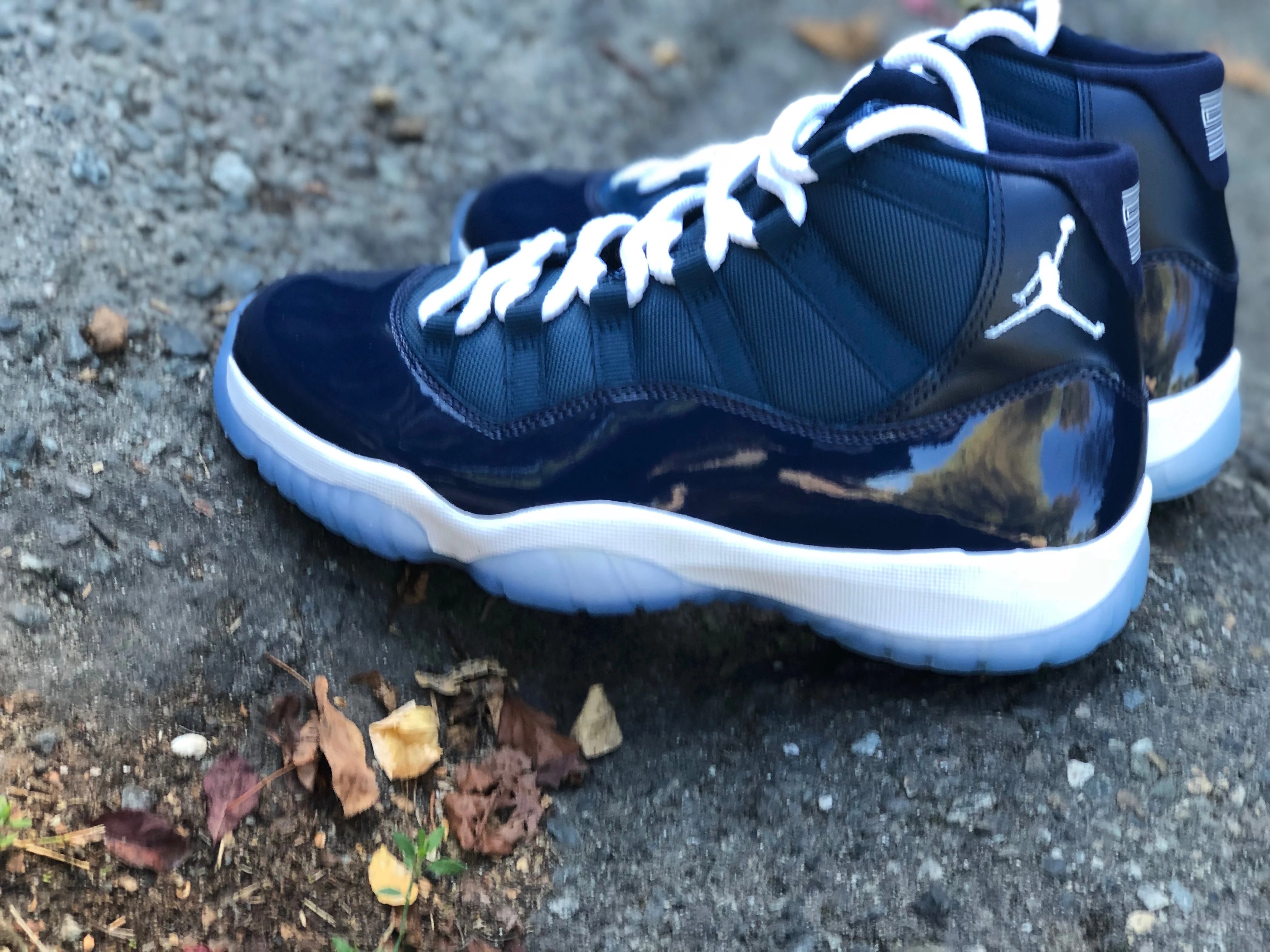 Nike Air Jordan Retro 11 Dead Stock Custom (Midnight Navy) Sneaker Warz