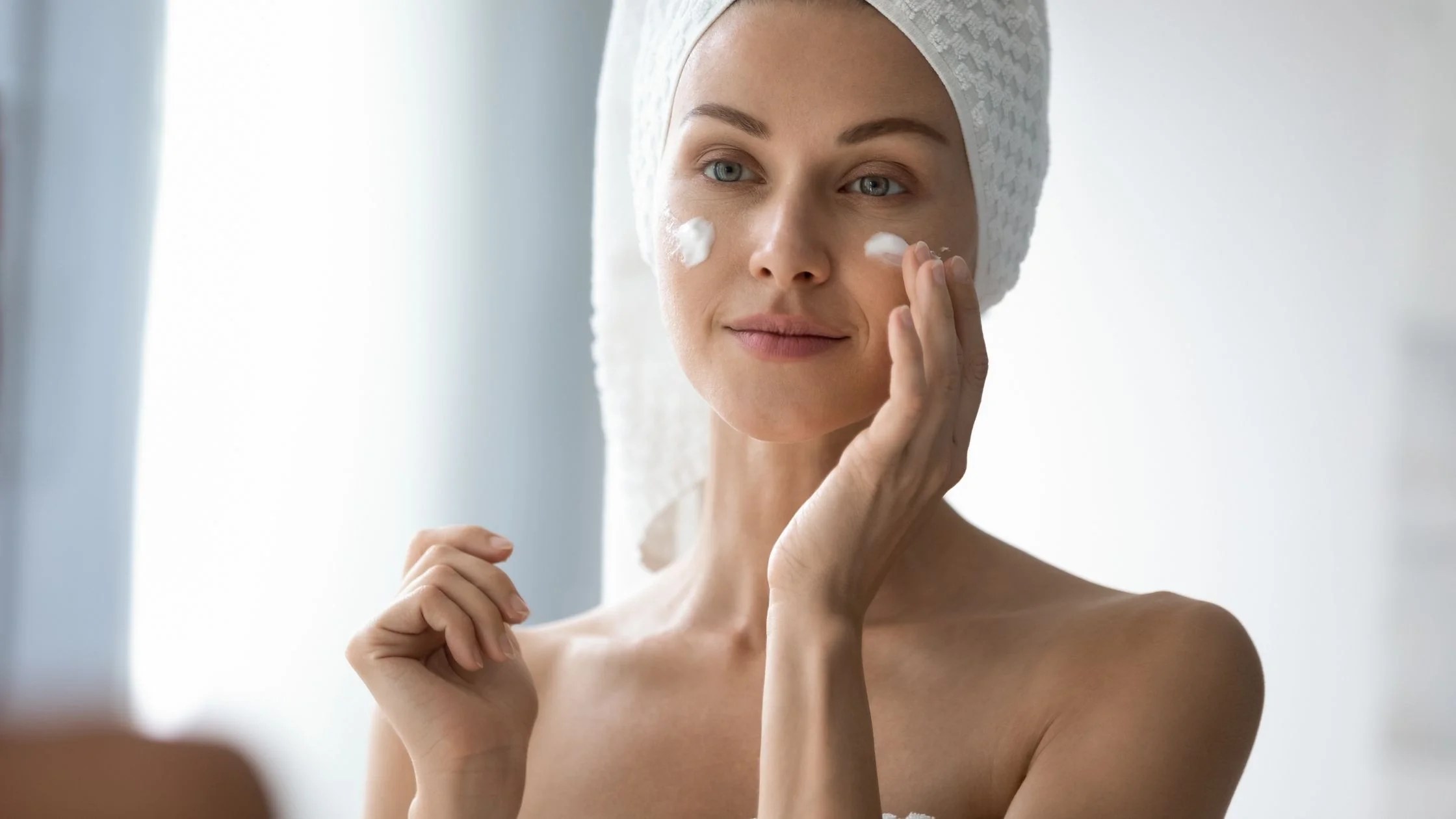 Salicylic Acid Vs. Benzoyl Peroxide For Treating Acne Minimalist