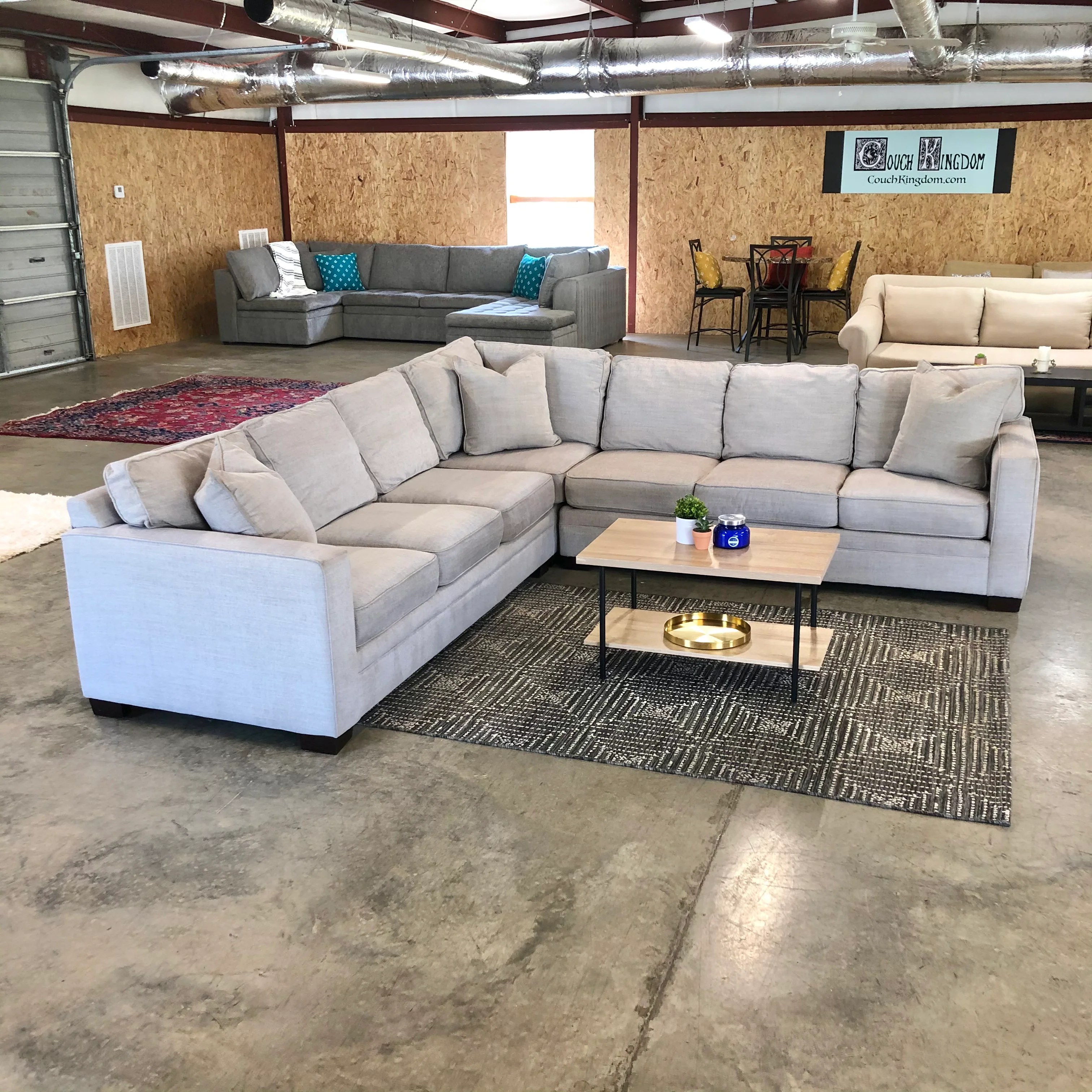 Haverty’s 3piece Sectional Delivery Available Couch Kingdom