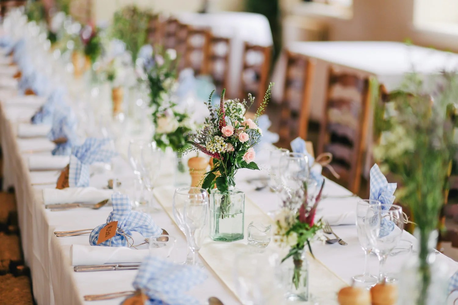 5 Easy Steps to a Beautiful Table Setting this Holiday 5 Easy Steps to a Beautiful Table Setting this Holiday