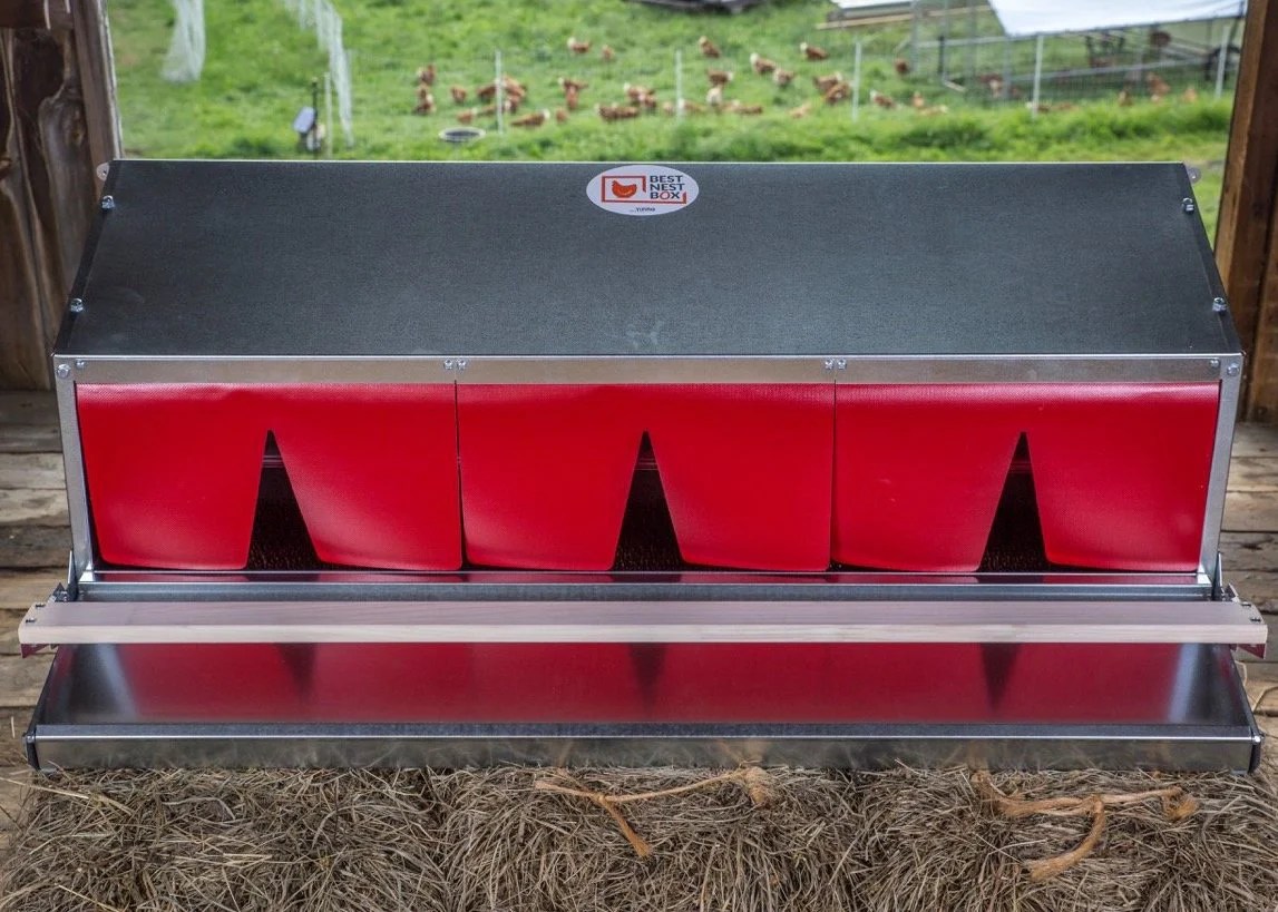 Large Roll Out Chicken Nest Box - bestnestbox.com
